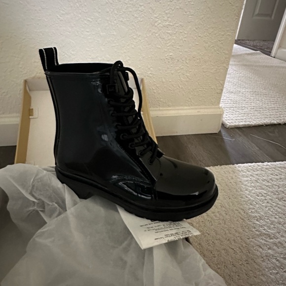 Michael kors new rainbootie - Picture 4 of 5